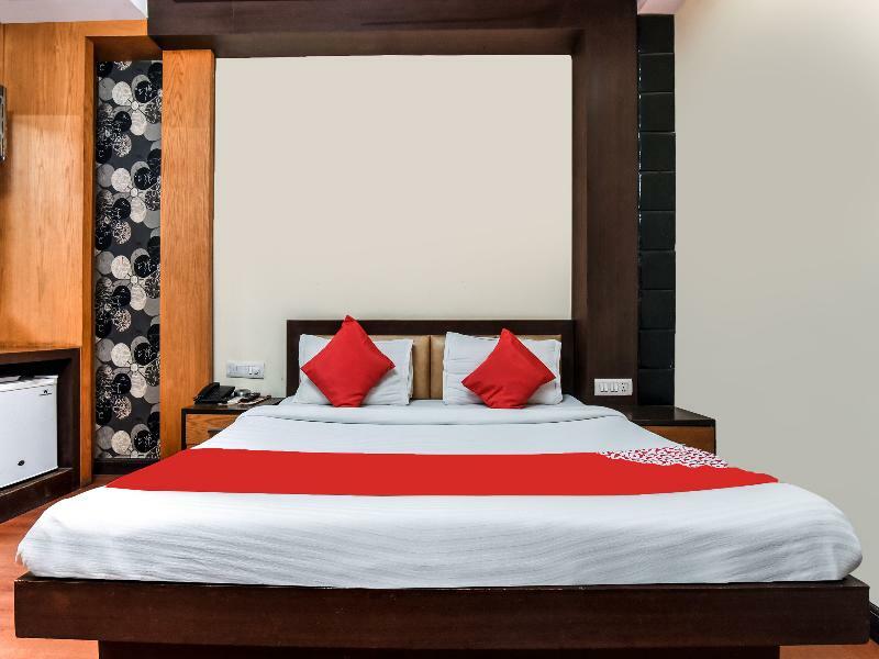 โอโย 6467 โกจาร์ พลาซา Hotel เดลี ภายนอก รูปภาพ