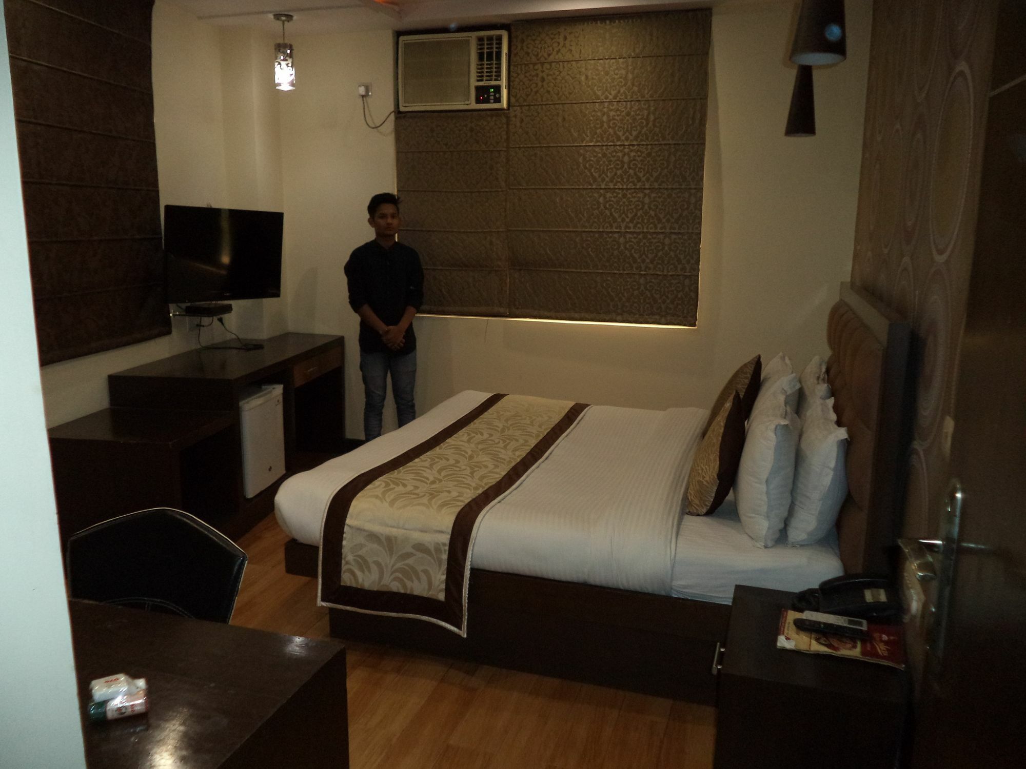 โอโย 6467 โกจาร์ พลาซา Hotel เดลี ภายนอก รูปภาพ